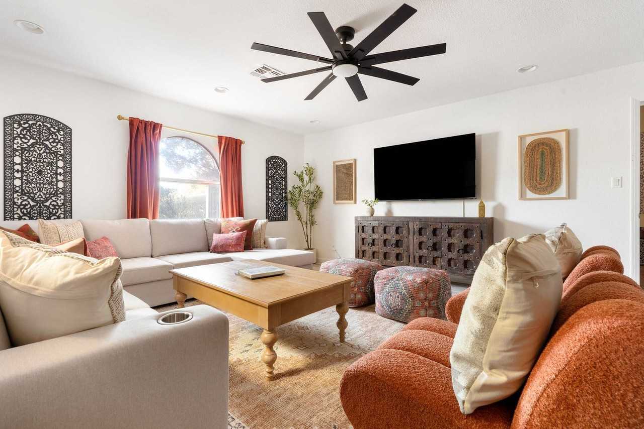 6235 E Thunderbird Rd #1050318P - Photo 3 of 50