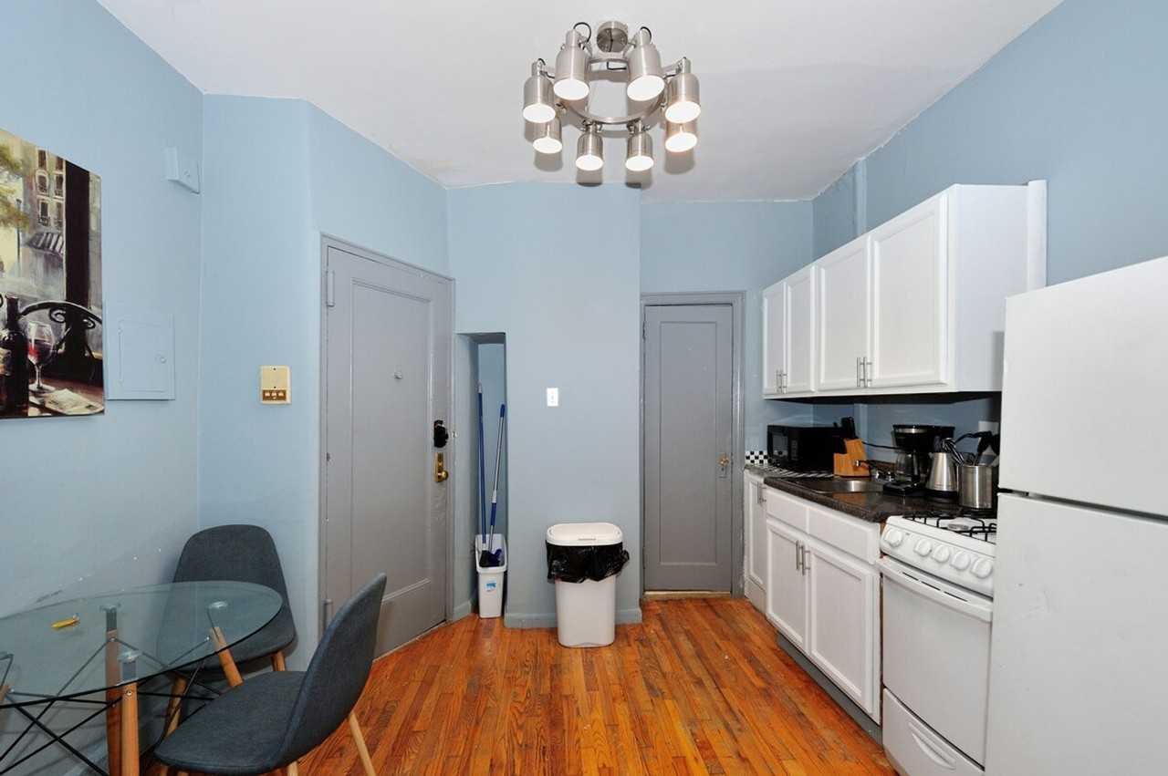 173 E 91st St #1323902P - Photo 6 of 15