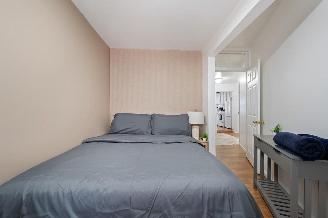 338 9th Ave #1323922P - Photo 4 of 16