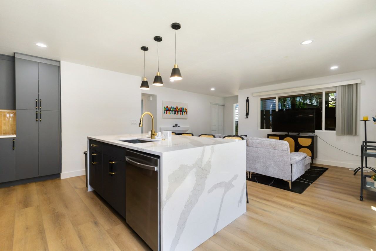 905 142nd Ave Se #1234621P - Photo 6 of 22