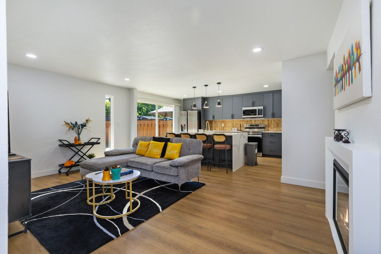 905 142nd Ave Se #1234621P - Photo 5 of 22