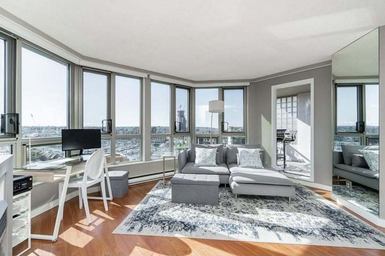 1625 Hornby St #1286042P - Photo 2 of 21