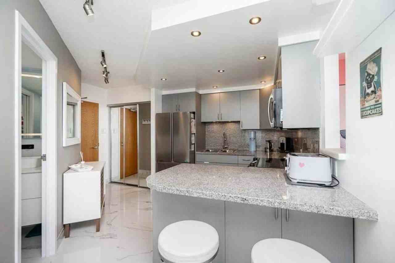 1625 Hornby St #1286042P - Photo 3 of 21