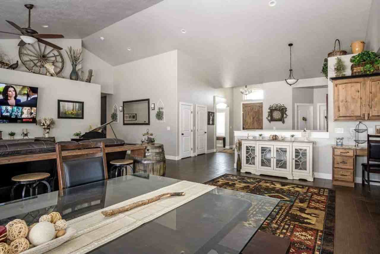 358 S Wrangler Ct #1250673P - Photo 4 of 50