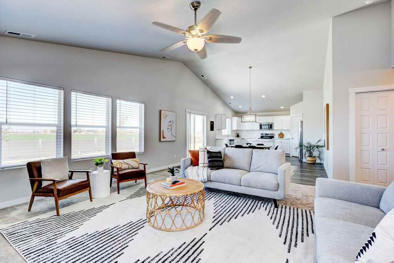 5280 W Grand Rapids St #1324054P - Photo 4 of 28