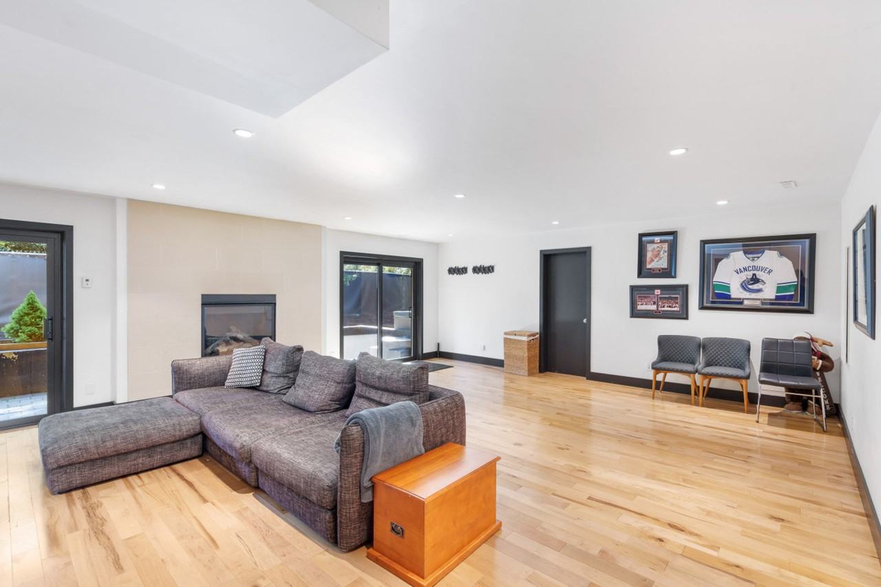 7098 Nesters Rd #1321797P - Photo 4 of 50
