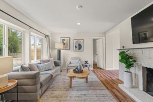 13352 17th Ave Ne - Photo 1 of 1