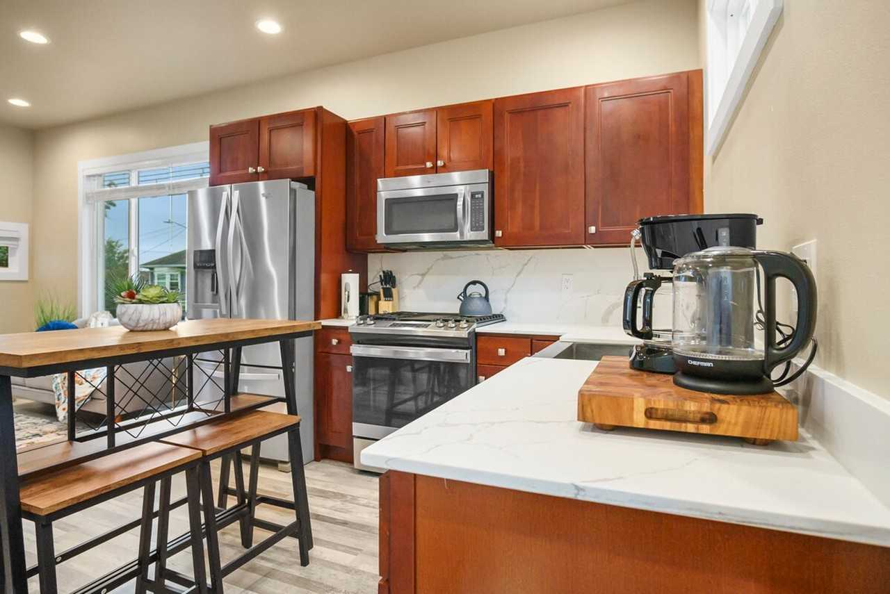 914 16th Avenue #1324827P - Photo 6 of 29