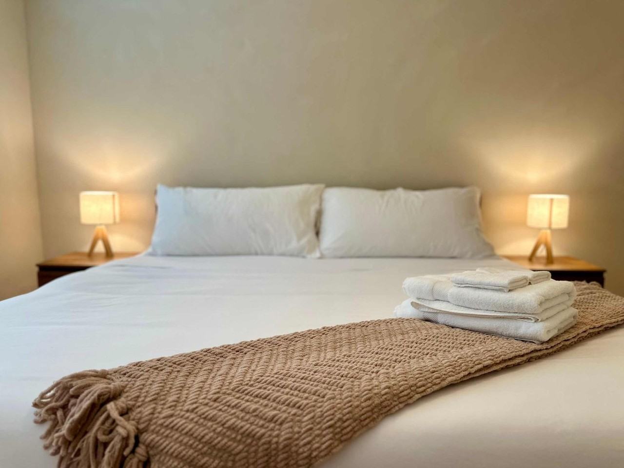 3161 N Cambridge Ave #1322526P - Photo 3 of 8