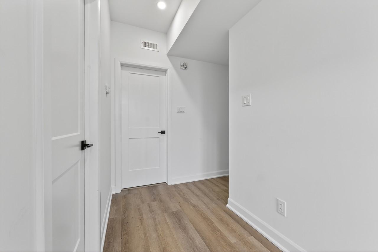 123 Harvey Street - Photo 3 of 20