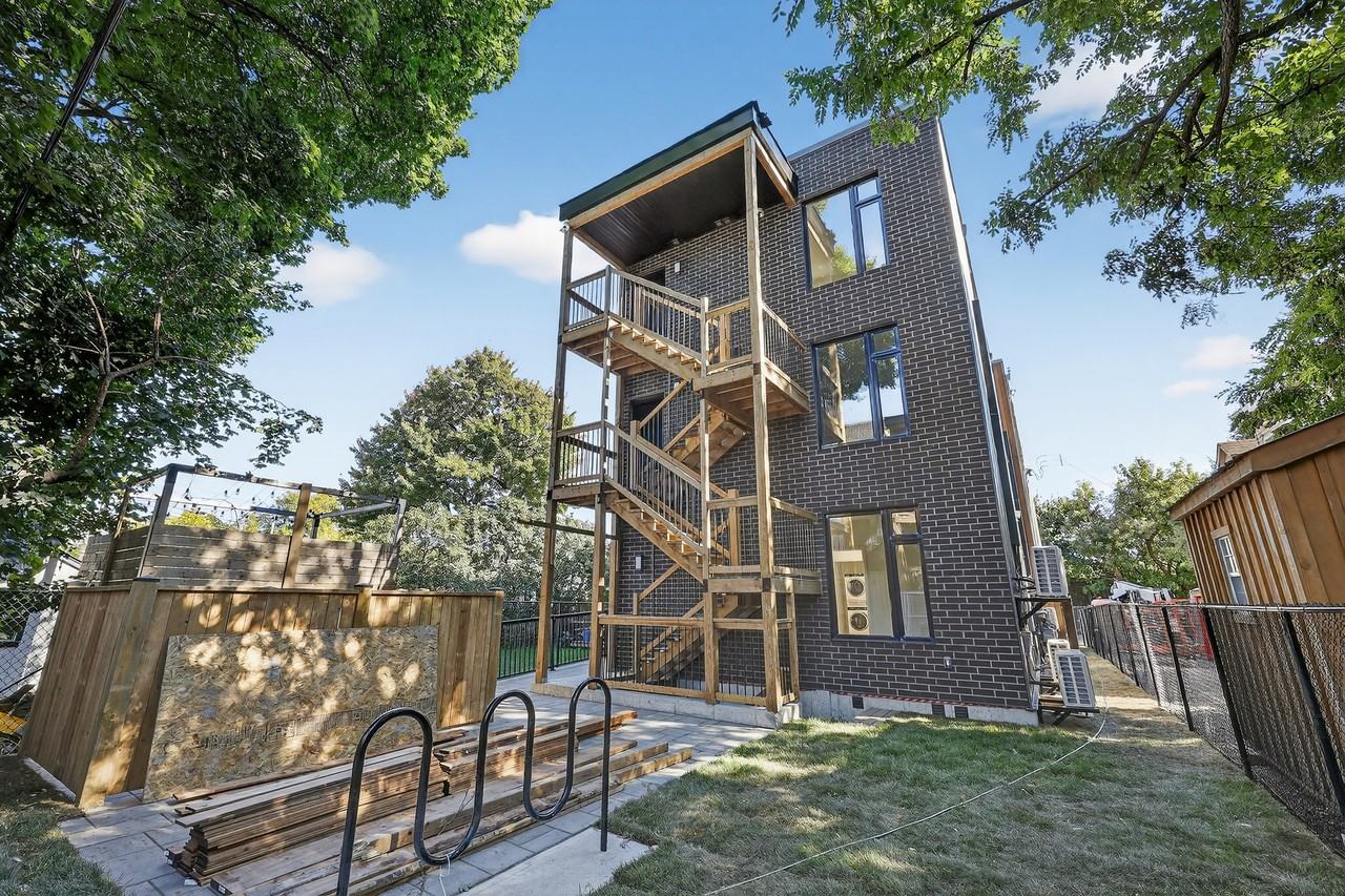 123 Harvey Street - Photo 4 of 20