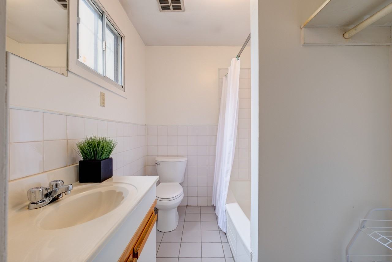 356 Dupont Street #1 - Photo 4 of 8