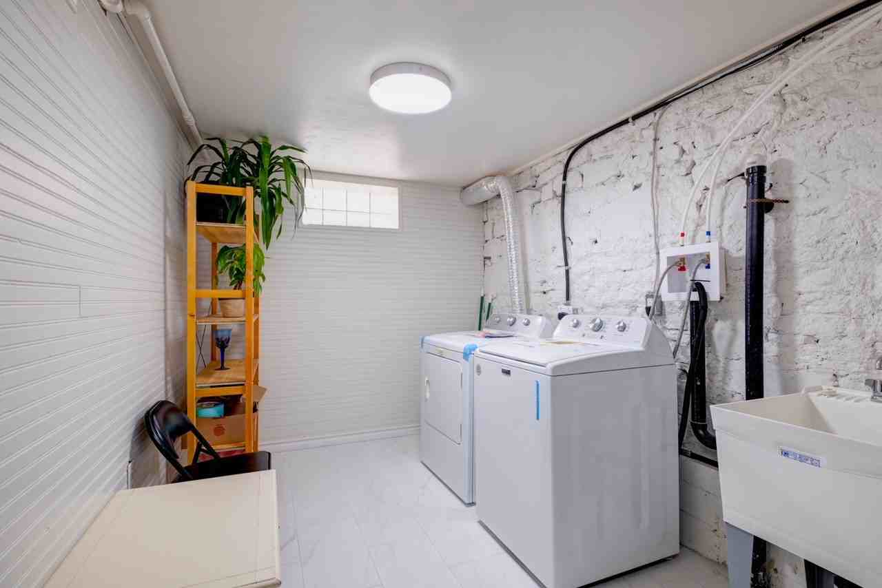 356 Dupont Street #1 - Photo 6 of 8