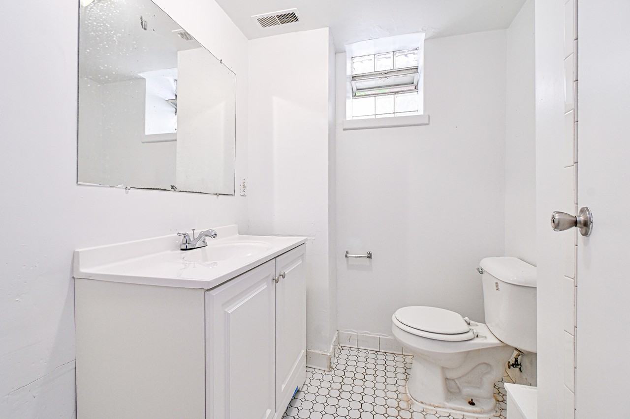 3280 Jefferson Ave #1 - Photo 3 of 34