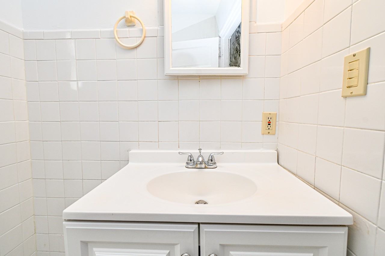 3280 Jefferson Ave #1 - Photo 2 of 34