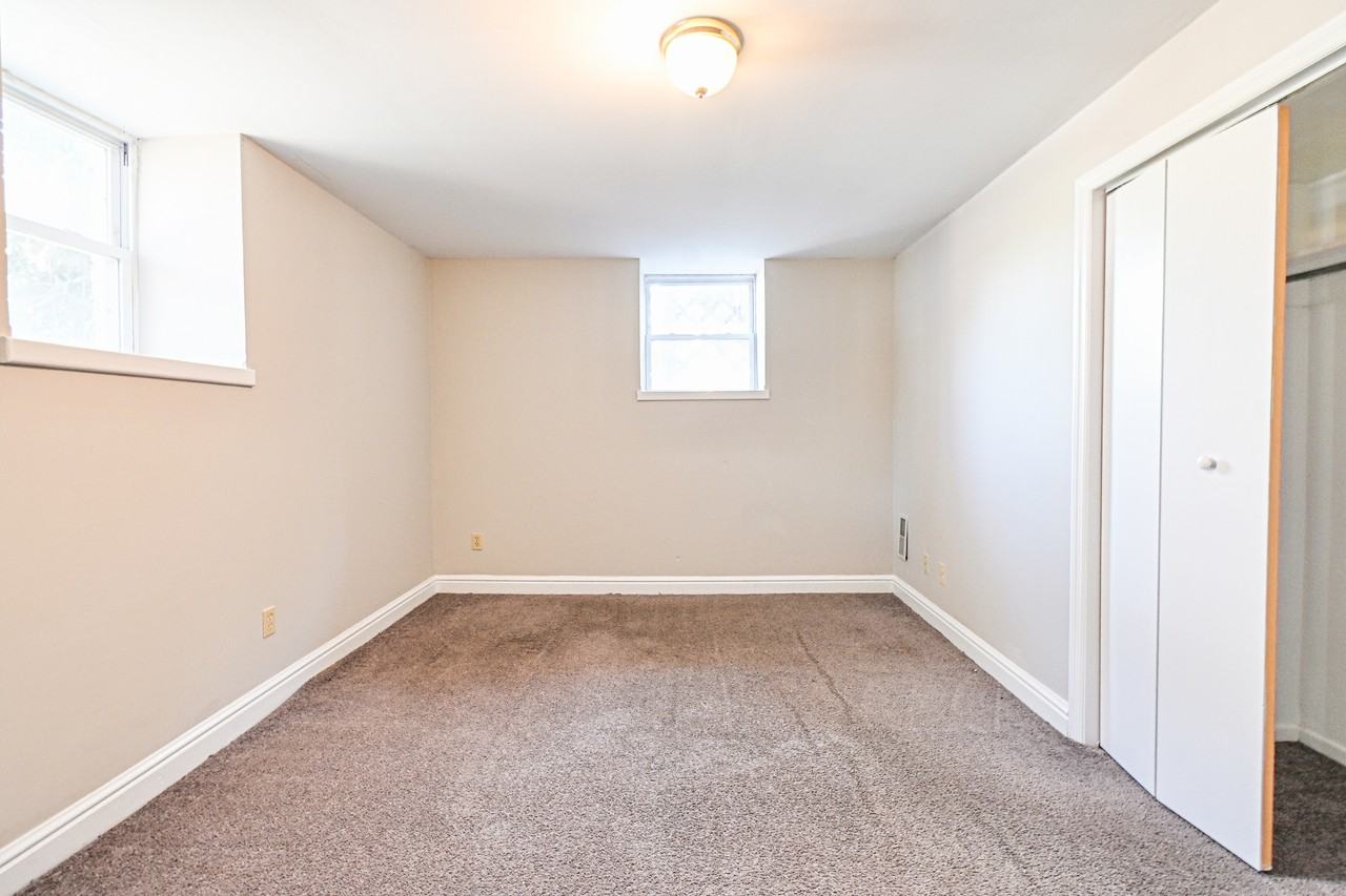 3280 Jefferson Ave #1 - Photo 6 of 34