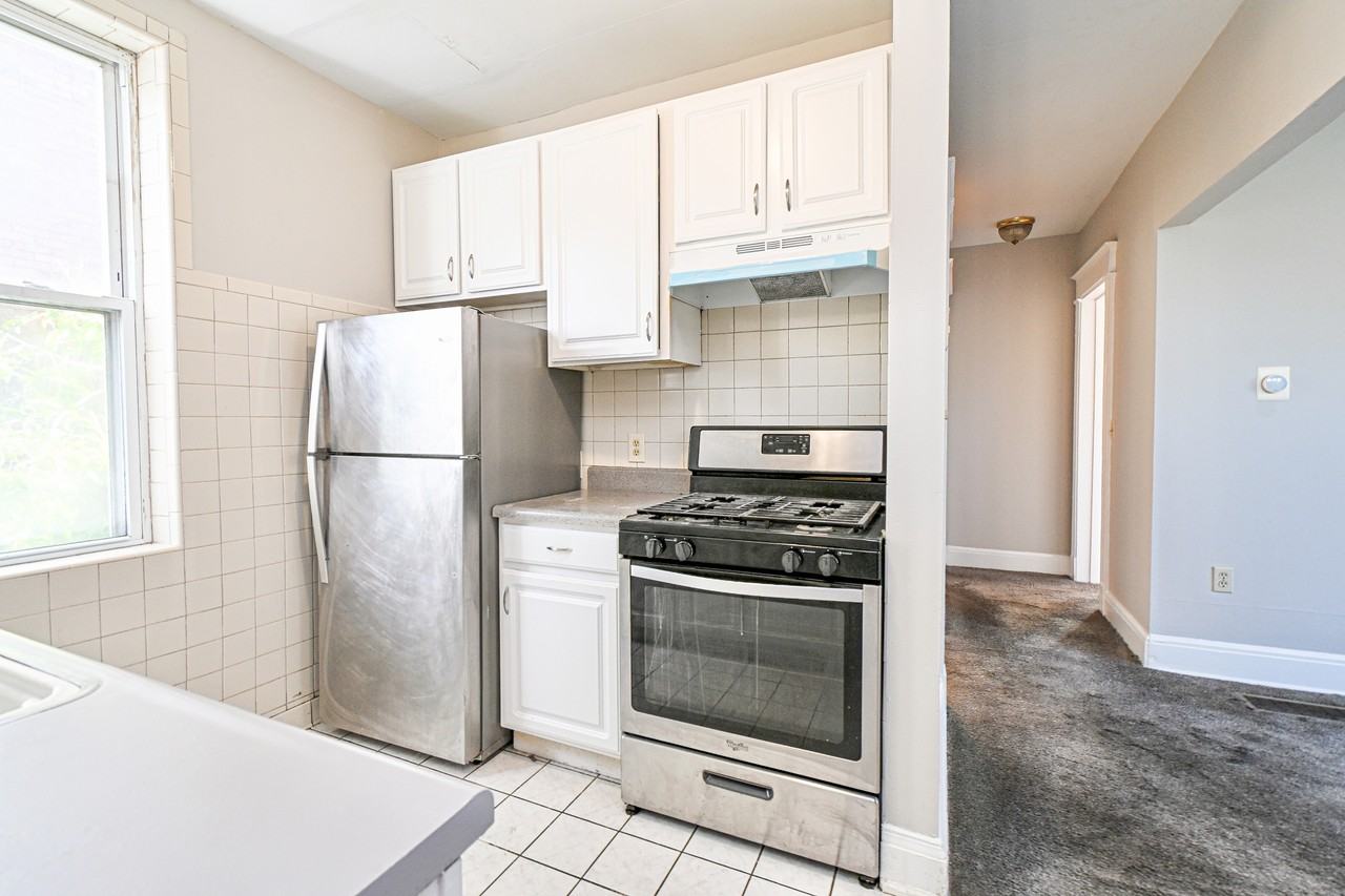 3280 Jefferson Ave #1 - Photo 2 of 34