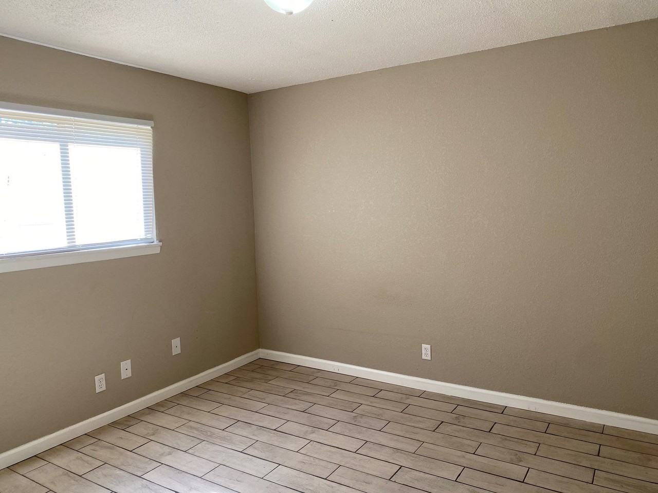 31 Gillman Lane #23 - Photo 7 of 7