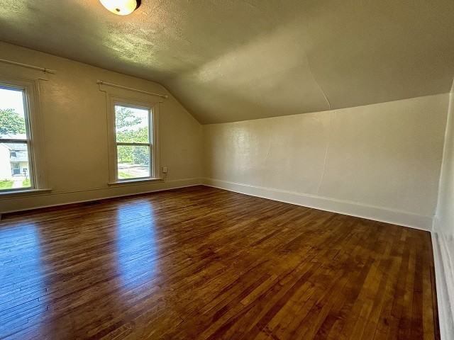 401 1St St Se3Rd Ave Se #3 - Photo 3 of 12