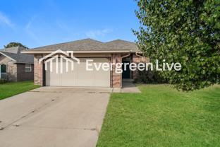 613 Talon Dr - Photo 1 of 1