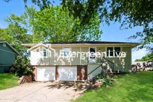 410 Se Jackson St - Photo 1 of 1