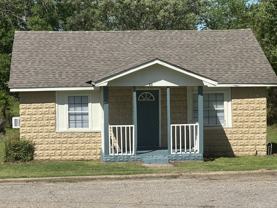 211 Lancaster St - Photo 1 of 1