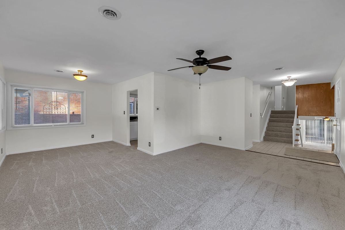 32725 Barkley St - Photo 6 of 18