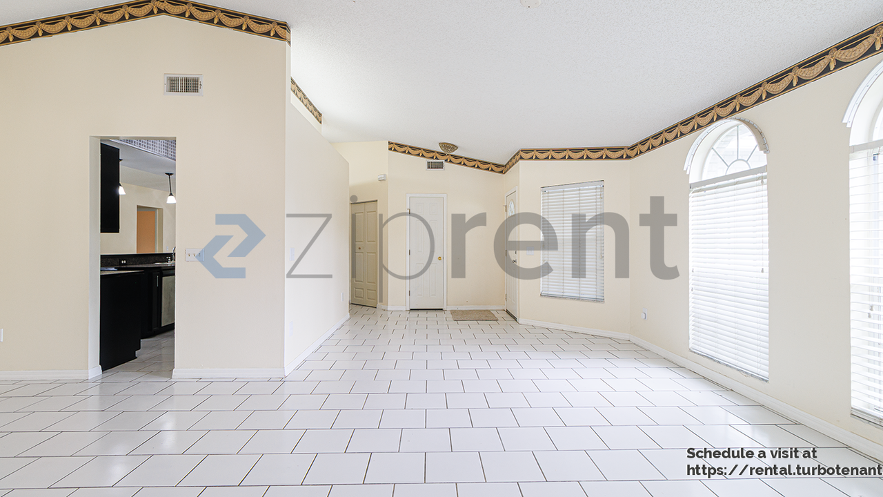 180 Parkview Dr - Photo 4 of 15