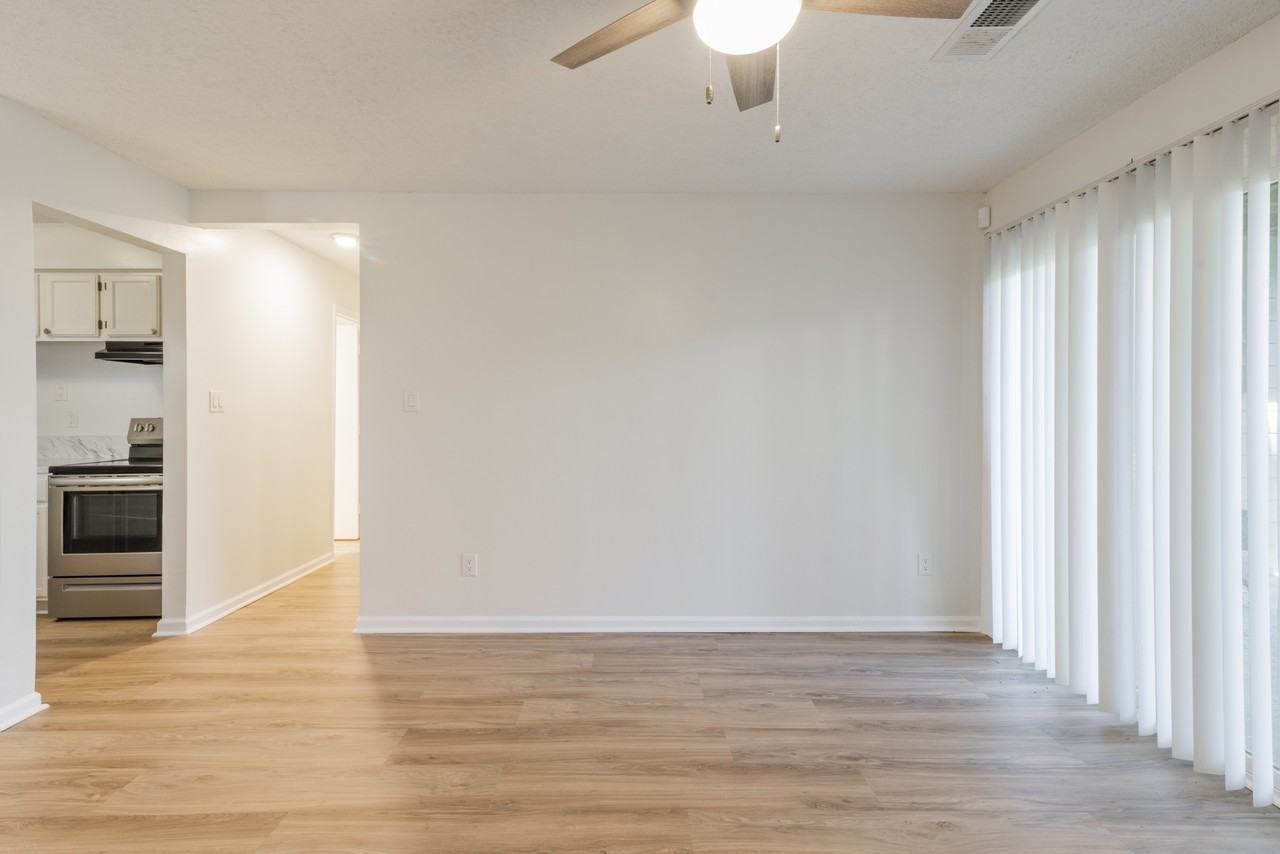 2539 Stockbridge Dr #1 - Photo 6 of 21