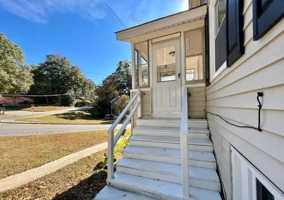 featured image of 600 North Ave #B