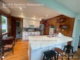 featured image of 130 Huntington St