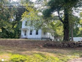 featured image of 60 Maple Street