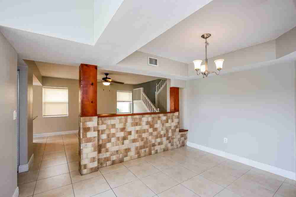 4771 Sw 154th Ave - Photo 6 of 17