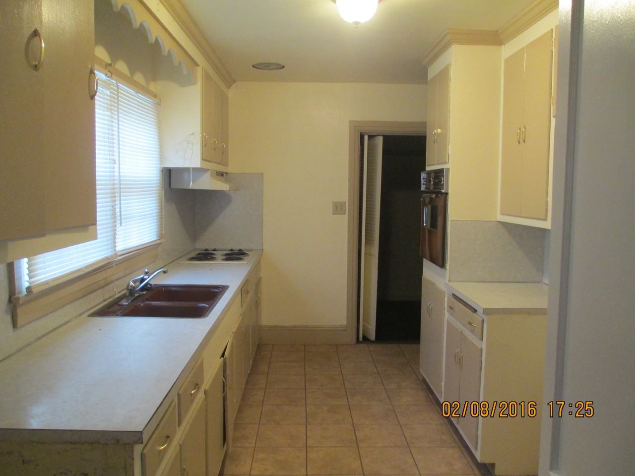 2 Fewell Ave - Photo 2 of 10