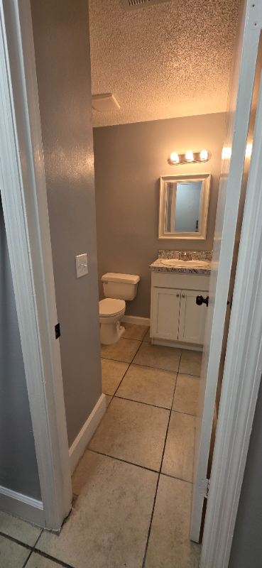 2417 Cedar Ave #B - Photo 5 of 12