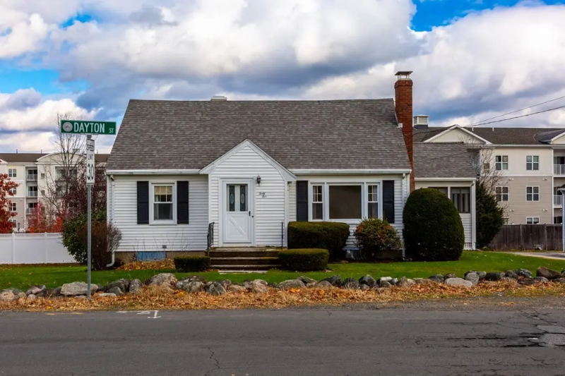 45 Dayton St - Photo 2 of 19