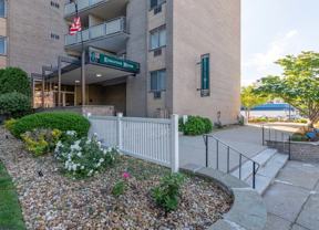 1025 Hancock St #1Q - Photo 1 of 1