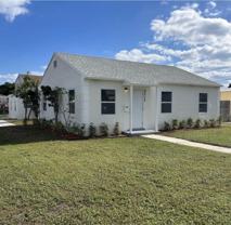 4312 Pinewood Ave - Photo 1 of 1
