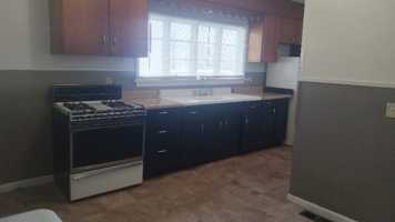 featured image of 418 W 8th St #3