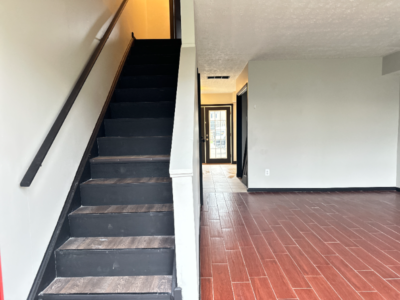 1600 Worthington Row Dr - Photo 3 of 9