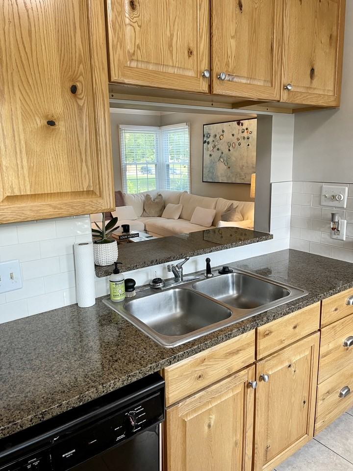 536 Wakefield Dr #A - Photo 3 of 10