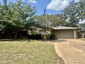 1004 Crestwood Dr #NA - Photo 1 of 1