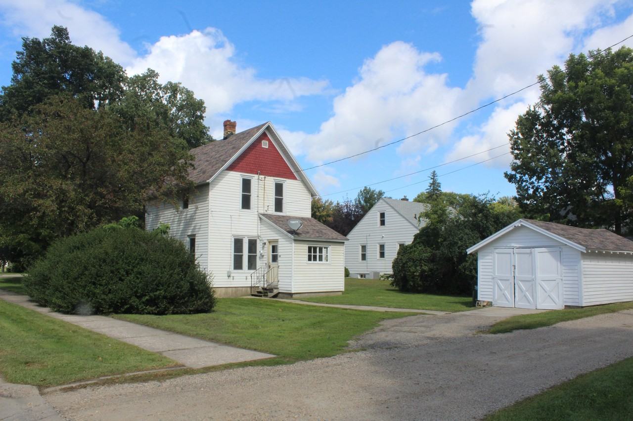 406 Minnesota Ave E #NA - Photo 3 of 21