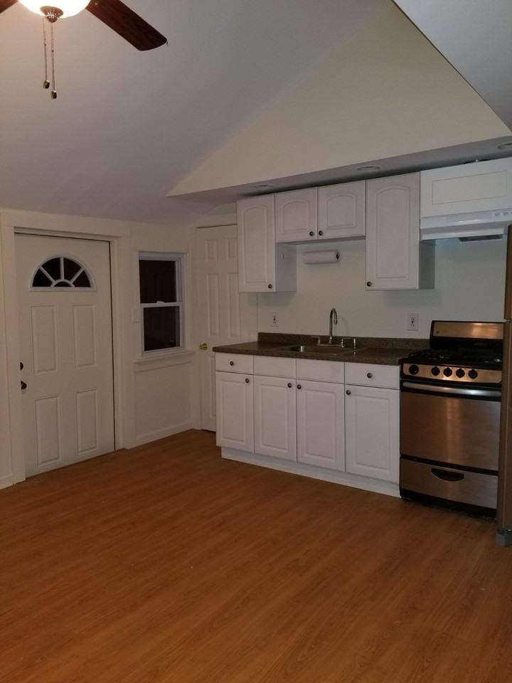 10 Halsey St #NA - Photo 3 of 7