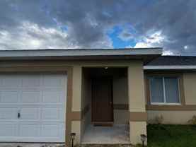 2434 Venice Ave N #2434 - Photo 1 of 1