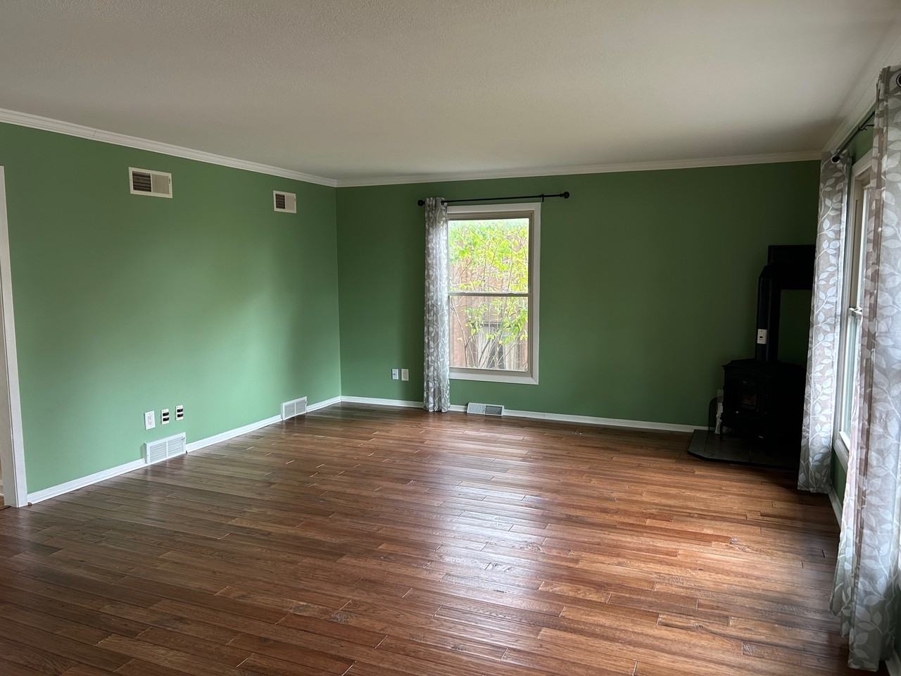 307 7th St #NA - Photo 3 of 19