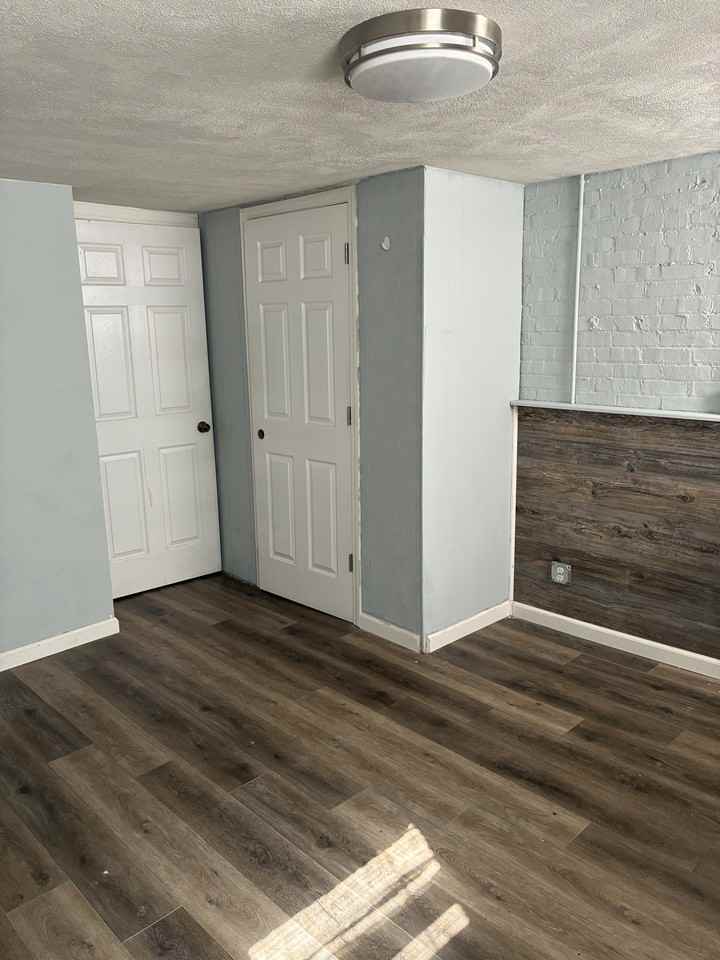 501 W Columbia Ter #3 - Photo 6 of 15