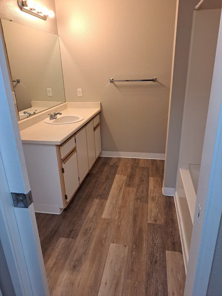 5609 Finch Dr #321 - Photo 3 of 12