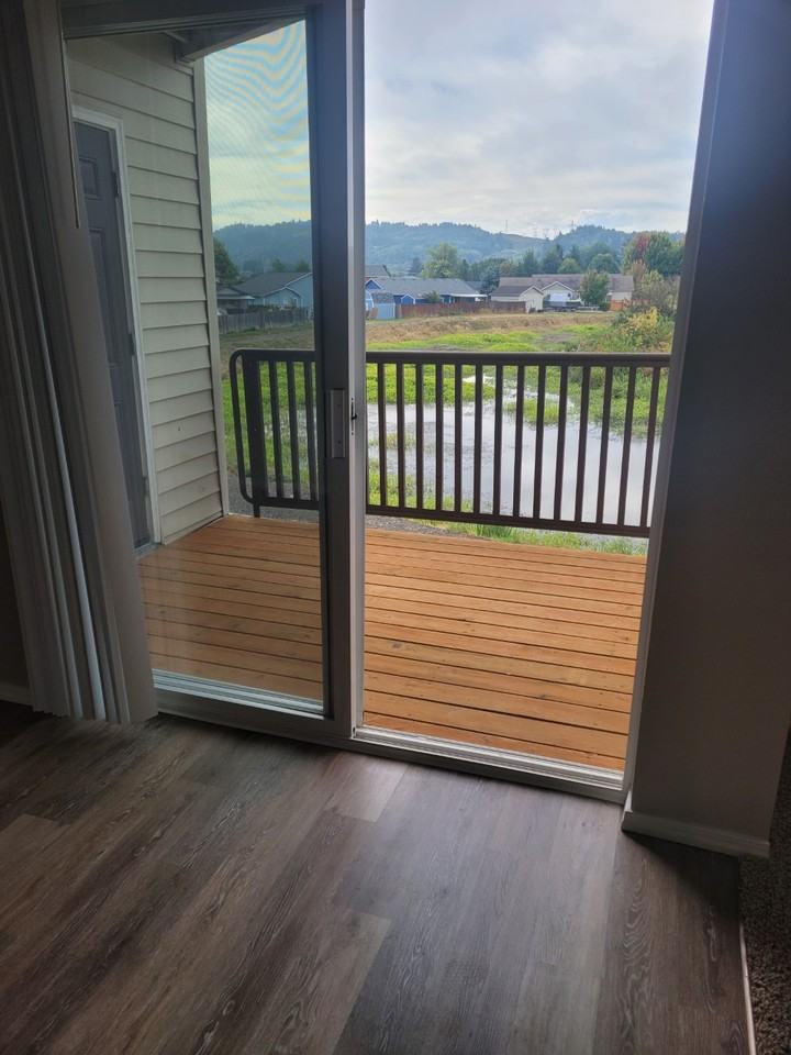 5609 Finch Dr - Photo 2 of 13