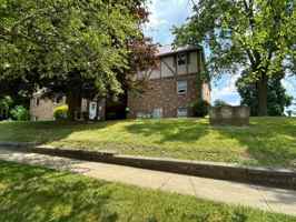 featured image of Franklin Apartments